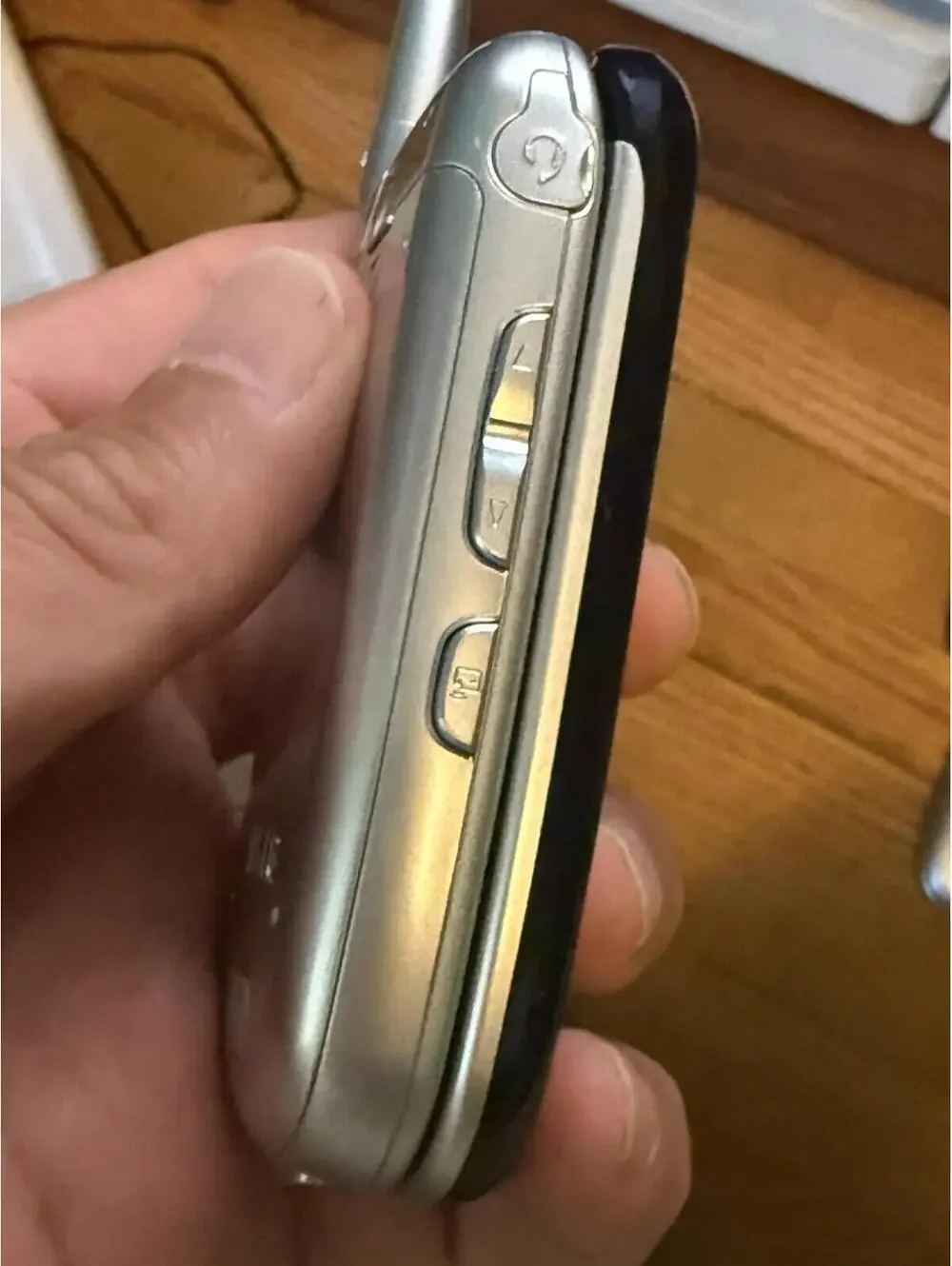 LG LX350 LX 350 LX-350 - (Sprint) FLIP Cellular Phone ( Untested) No Power Cord